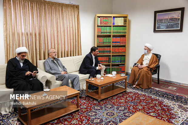 دیدار معاون اول رئیس جمهور با مراجع و علمای قم 37