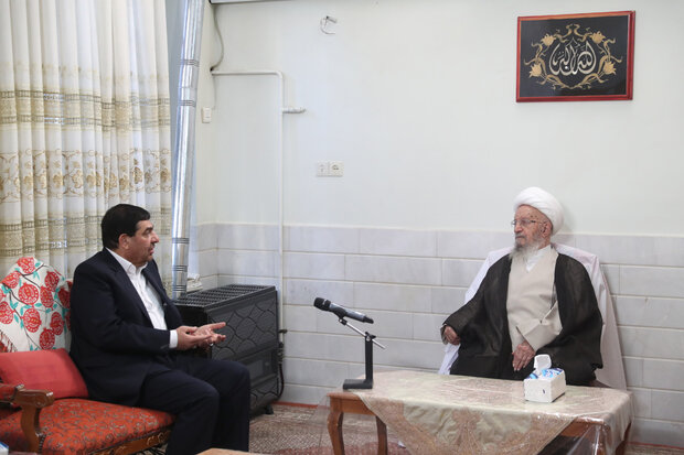 لزوم برخود جدی با افرادی که اقدام به توطئه و تخریب میکنند