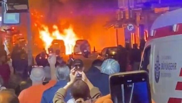 Massive blaze breaks out in Istanbul days after terror attack