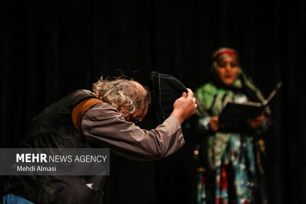 جشنواره تئاتر طلوع در زنجان