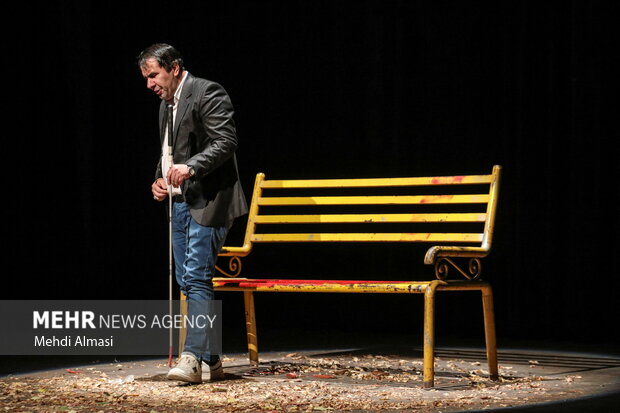 جشنواره تئاتر طلوع در زنجان