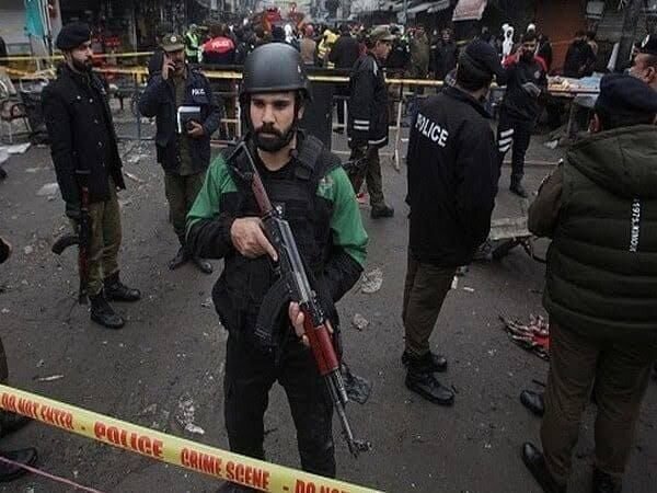 6 policemen killed in attack in northwestern Pakistan