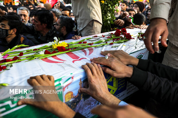 مراسم تشییع و خاکسپاری شهید دفاع مقدس در جنوب تهران برگزار شد