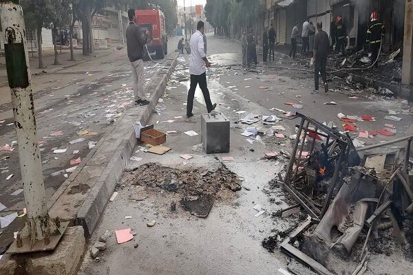 گزارش میدانی مهر ازبوکان/آشوبگران:تعطیل نکنیدمغازه را آتش می‌زنیم