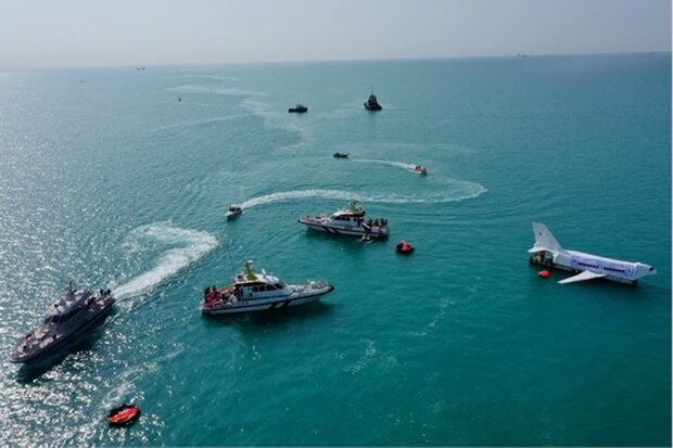 مانور جست و جو و نجات دریایی مقیاس‌بزرگ در بندر بوشهر برگزار شد