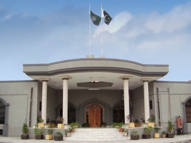 کنٹینر لگانا کوئی  مسئلے کا حل نہیں/ریاست کے سامنے کوئی کھڑا نہیں ہو سکتا، اسلام آباد ہائیکورٹ