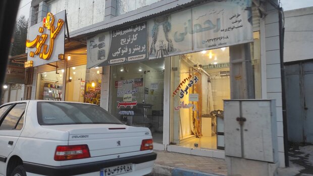 کسبه و بازاریان دشتی به اعتصاب زورکی بیاعتنایی کردند