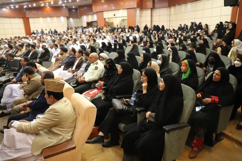 مردم سیستان و بلوچستان پای وطن خود ایستادهاند