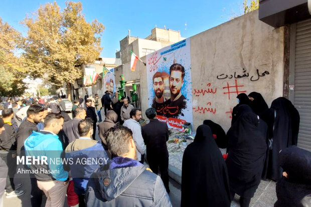 حضور کسبه در محل شهادت مدافعان امنیت مشهد