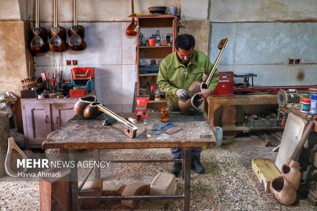 Traditional musical instruments workshop
