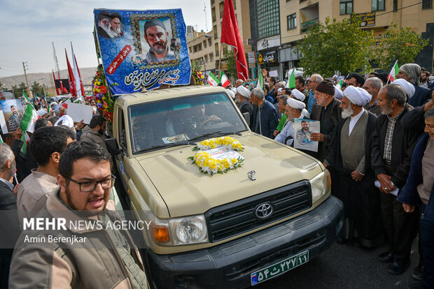 تشییع پیکر شهید امنیت «محمد مویدی» در شیراز