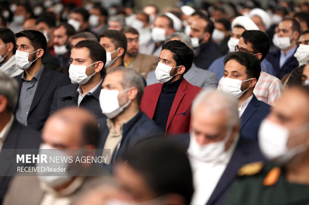 دیدار صدها نفر از مردم اصفهان با رهبر معظم انقلاب 8