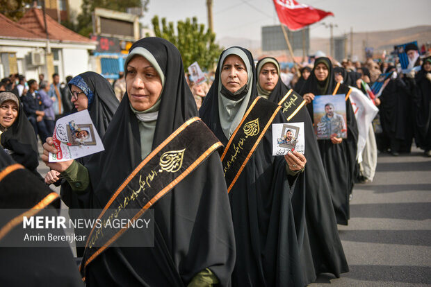 تشییع پیکر شهید امنیت «محمد مویدی» در شیراز