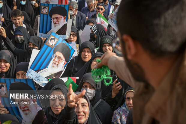 تشییع پیکر شهید امنیت «محمد مویدی» در شیراز