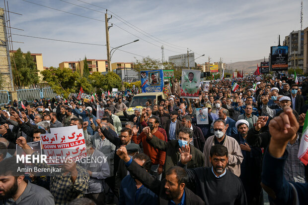 تشییع پیکر شهید امنیت «محمد مویدی» در شیراز