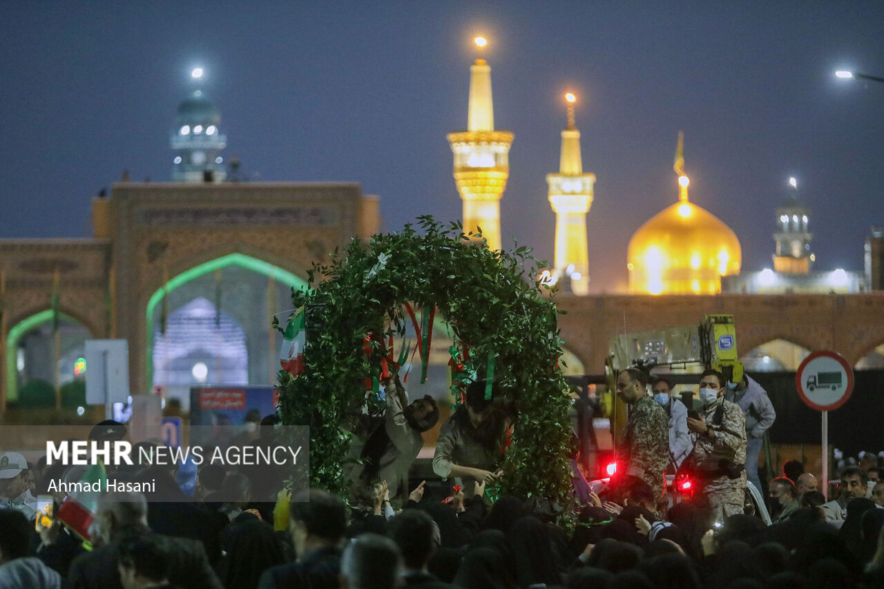 ضیافت ستاره ها در خیابان قرنی مشهد