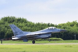 S. Korean KF-16 jet crashes, pilot safely escapes: Air Force