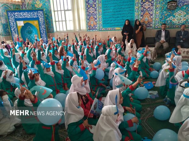 زنگ آب در دبستانهای شهرستان داران به صدا درآمد