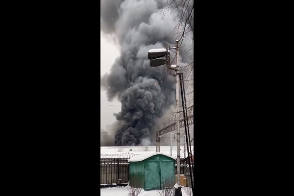 VIDEO: Massive fire hits building in Iraq's Kirkuk