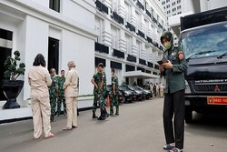 More than 40 killed, 700 hurt in Indonesian earthquake