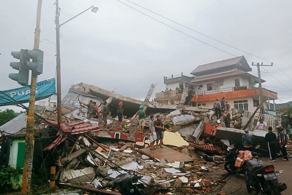 شمار قربانیان زلزله اندونزی به ۵۶ نفر رسید+ فیلم