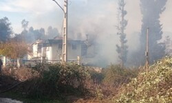 حریق در باغات روستای رودآباد/ یک خانه بهداشت آتش گرفت
