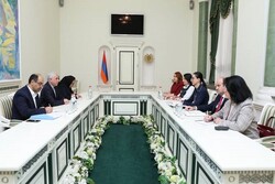 No country should have any aspiration over Armenia's Syunik