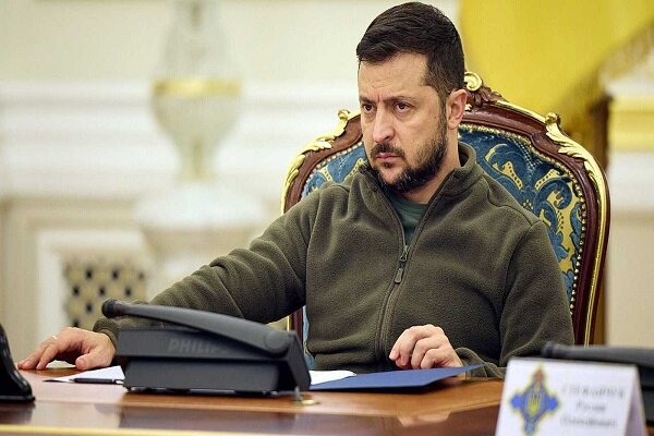 «زلنسکی» تابعیت ۴ نماینده در پارلمان اوکراین را لغو کرد
