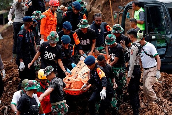 افزایش شمار قربانیان زلزله اندونزی به ۲۵۲ نفر