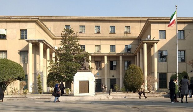 نمایشگاه کار در دانشگاه تهران برگزار می شود نمایشگاه کار در دانشگاه تهران برگزار می شود