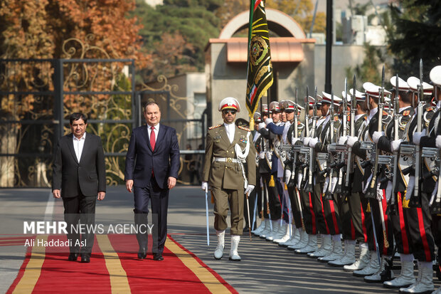 استقبال رسمی مخبر از نخست وزیر بلاروس
