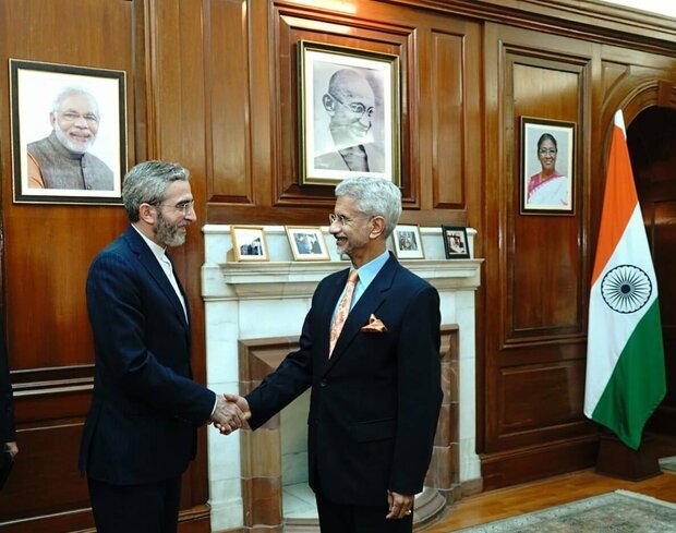بھارت تمام شعبوں میں ایران کے ساتھ تعاون بڑھانے کا خواہاں ہے، بھارتی وزیر خارجہ