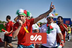 فریاد ایرانی با غیرت توسط هواداران تیم ملی فوتبال کشورمان