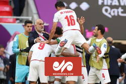 تصاویری از شادی هواداران تیم ملی فوتبال ایران در قطر