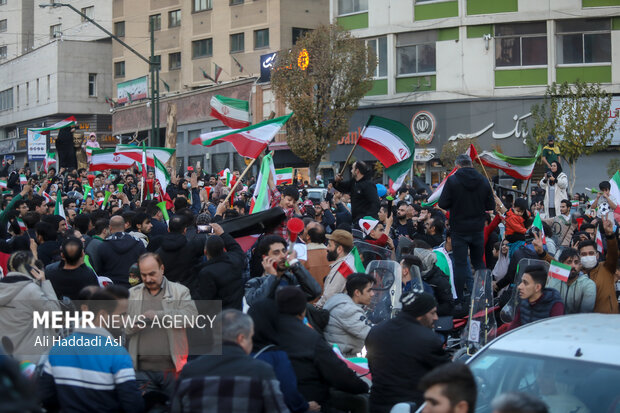 شادی مردم ایران بعد پیروزی تیم ملی مقابل ولز