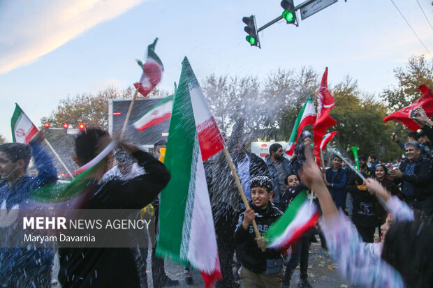 شادی مردم بجنورد پس از پیروزی ایران مقابل ولز