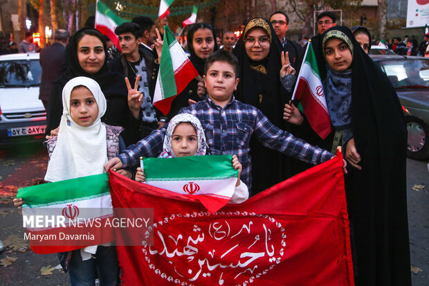 شادی مردم بجنورد پس از پیروزی ایران مقابل ولز