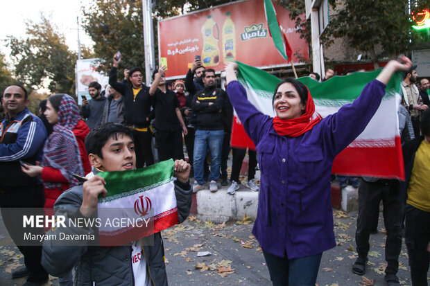 شادی مردم بجنورد پس از پیروزی ایران مقابل ولز