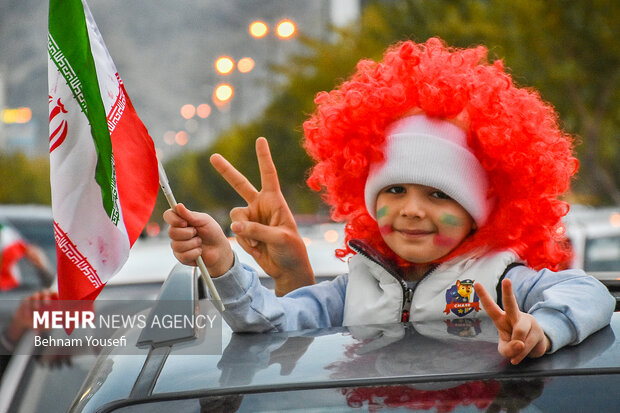 خوشحالی مردم اراک بعد از برد ایران