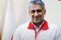 پیشکسوت فوتبال کشور هلال احمری شد