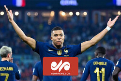 فرانسه ۲ - ۱ دانمارک / پیروزی شیرین خروس‌ها با دبل امباپه