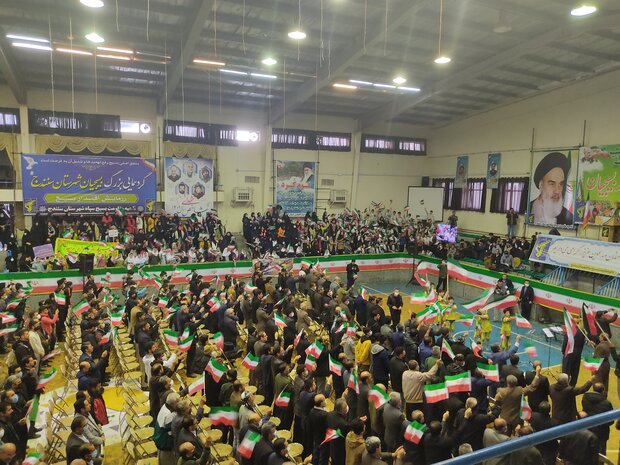 مراسم ویژه اقتدار پرچم جمهوری اسلامی ایران در سنندج