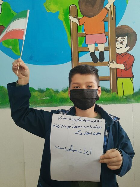 تیم آمریکا 11 نفر است اما شما 80 میلیون نفر/ بجنگ برای شادی مردم