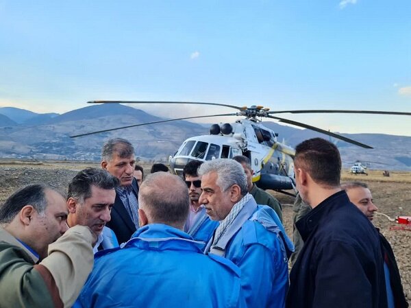 بازدید استاندار گیلان از عملیات اطفای حریق جنگلهای رستم آباد