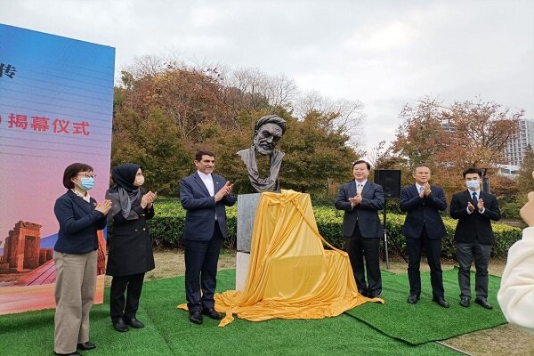 Persian poet 'Saadi' statue unveiled in China’s Nanjing