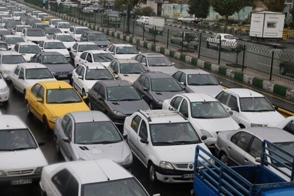 ترافیک در آزادراه تهران – کرج سنگین است