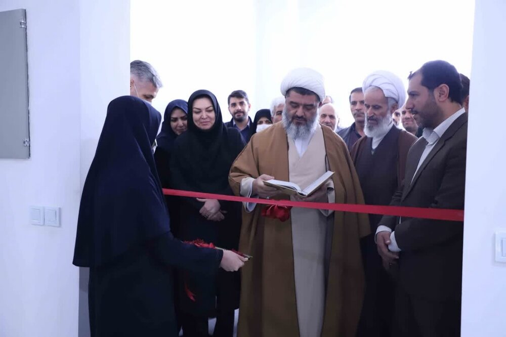 کتابخانه عمومی فجر صالح آباد بازگشایی شد
