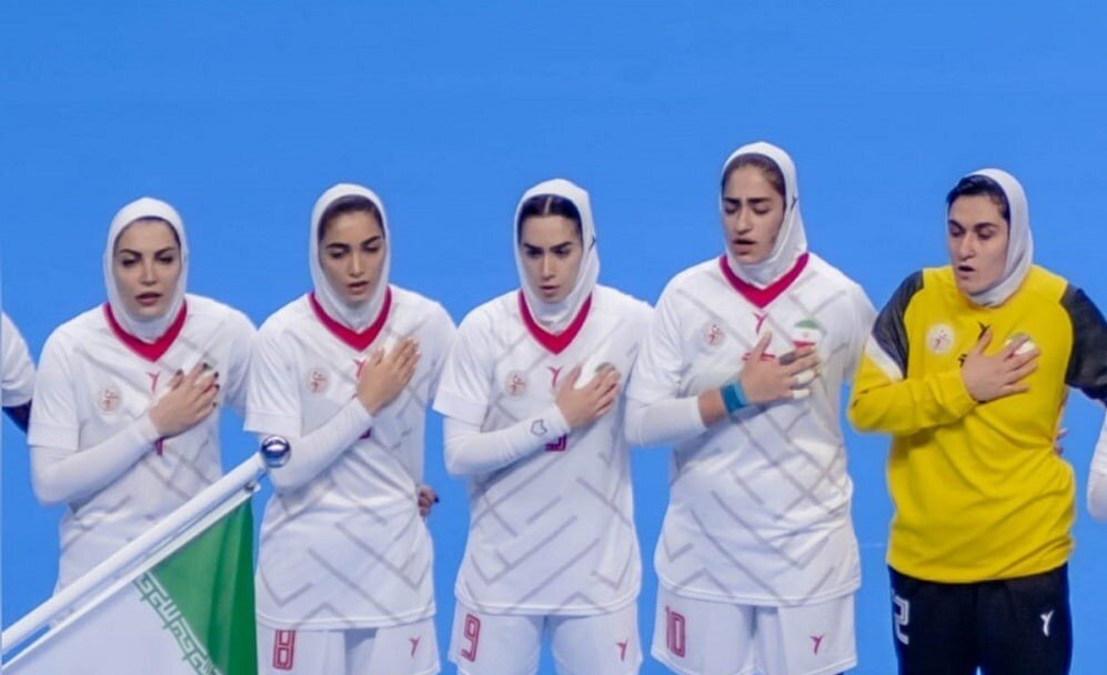 Iranian Women s Handball League Final Sepahan F.C womens players lift the  trophy at the award