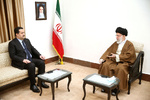 رئيس الوزراء العراقي يلتقي قائد الثورة الاسلامية