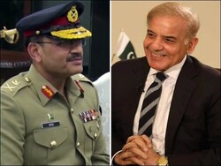 پاکستانی وزیراعظم کا نئے آرمی چیف کو فون، عہدہ سنبھالنے پر مبارک باد